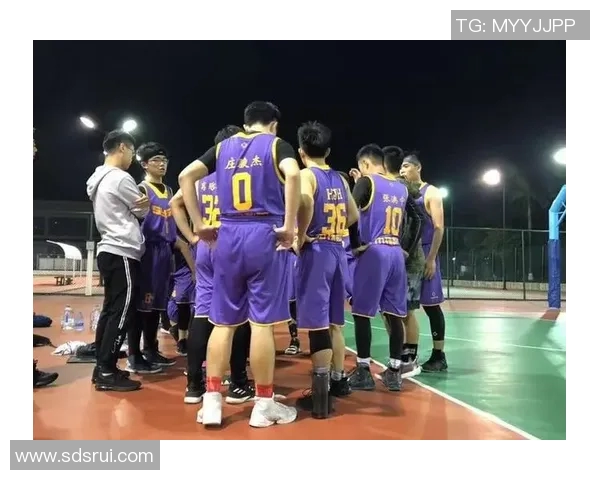 上海篮球队的奋斗历程与荣耀追寻:一段不屈的篮球纪实之旅 上海篮球队的奋斗历程与荣耀追寻:一段不屈的篮球纪实之旅