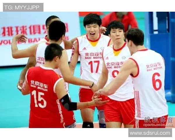 北京足球队的崛起与发展:聚焦力量与激情的完美结合 北京足球队的崛起与发展:聚焦力量与激情的完美结合