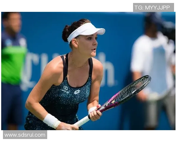 对话张芳：回顾她的网球生涯与未来展望的深度访谈