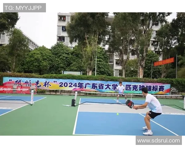 西安羽毛球队中路突破战术解析与实战应用探讨 西安羽毛球队中路突破战术解析与实战应用探讨