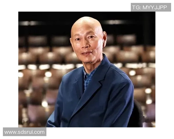 罗家英：香港足球明星的奋斗历程与荣耀时刻