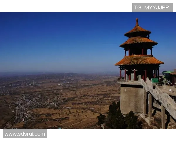 足球明星与女粉丝的甜蜜邂逅揭示了偶像与追随者之间的动人故事 足球明星与女粉丝的甜蜜邂逅揭示了偶像与追随者之间的动人故事