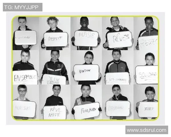 足球明星的经典歌词与精彩瞬间全景展示合集 足球明星的经典歌词与精彩瞬间全景展示合集